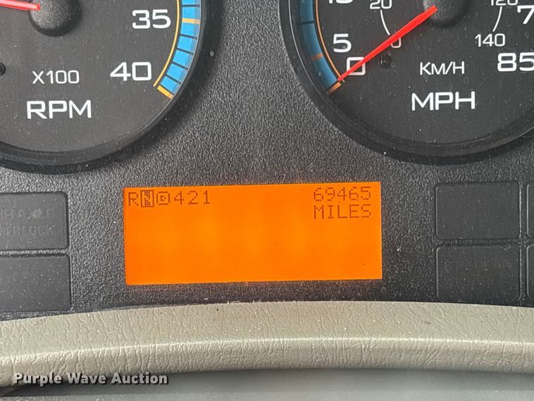 image for item DU2597 2015 International Navistar 4300M7 vacuum truck