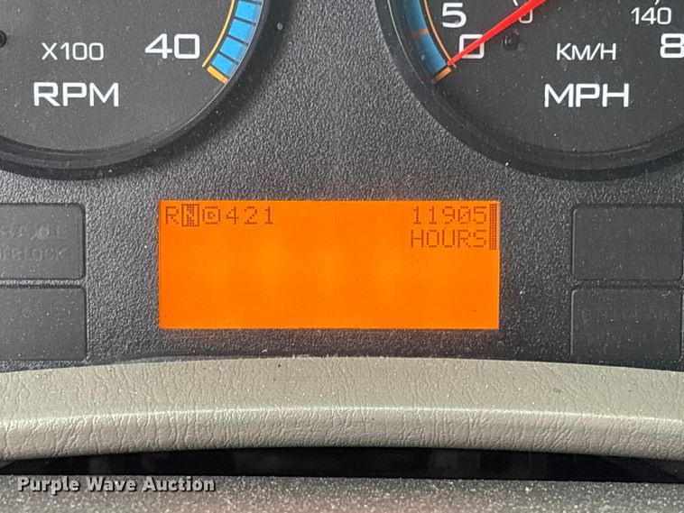 image for item DU2597 2015 International Navistar 4300M7 vacuum truck