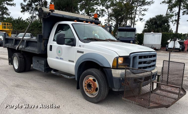 image for item DU2601 2007 Ford F450 Super Duty XL dump truck