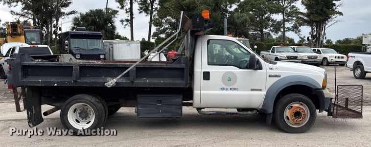 image for item DU2601 2007 Ford F450 Super Duty XL dump truck