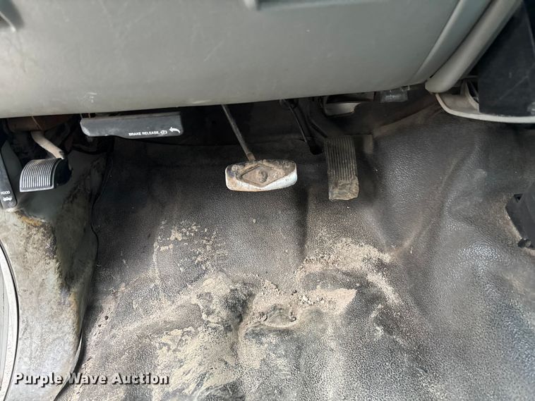 image for item DU2601 2007 Ford F450 Super Duty XL dump truck