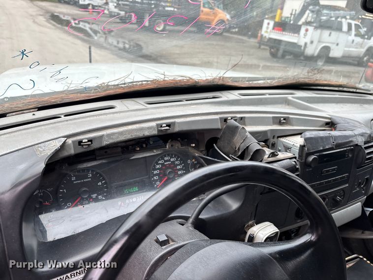 image for item DU2601 2007 Ford F450 Super Duty XL dump truck