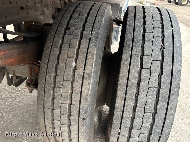 image for item DU2601 2007 Ford F450 Super Duty XL dump truck