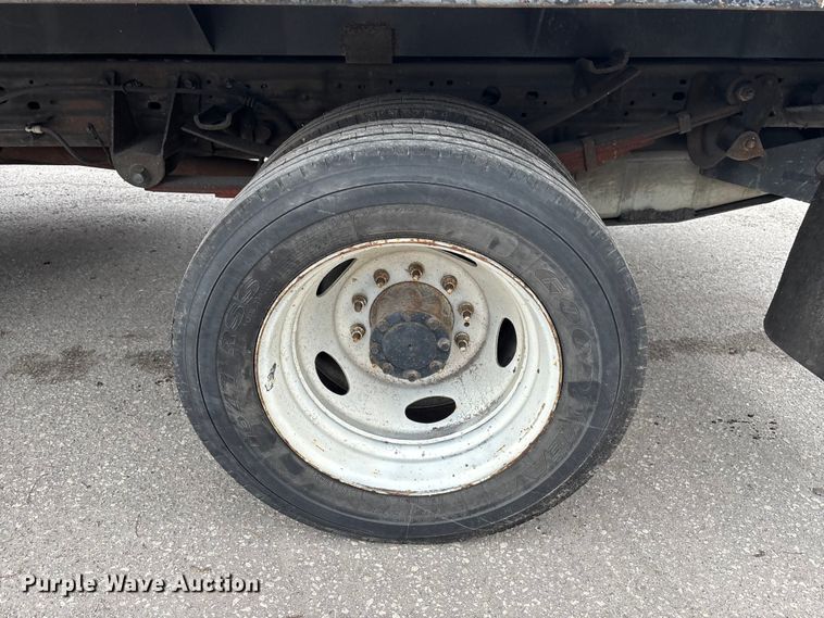 image for item DU2601 2007 Ford F450 Super Duty XL dump truck