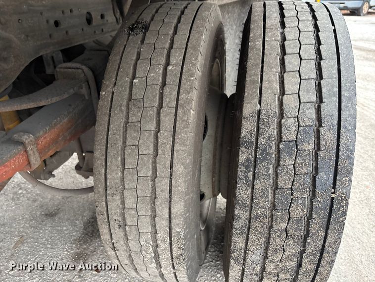 image for item DU2601 2007 Ford F450 Super Duty XL dump truck