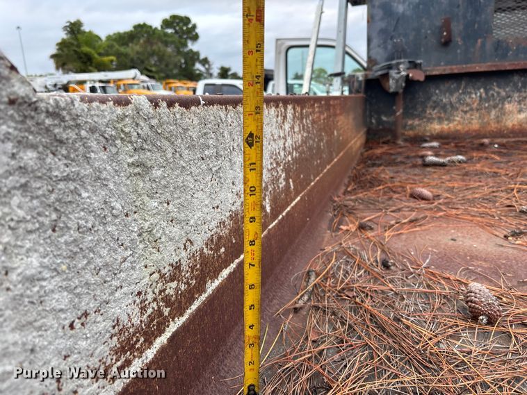 image for item DU2601 2007 Ford F450 Super Duty XL dump truck