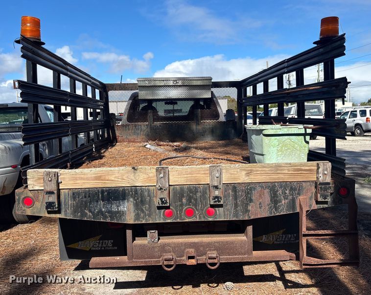 image for item DU2609 2007 Ford F450 Super Duty XL flatbed truck