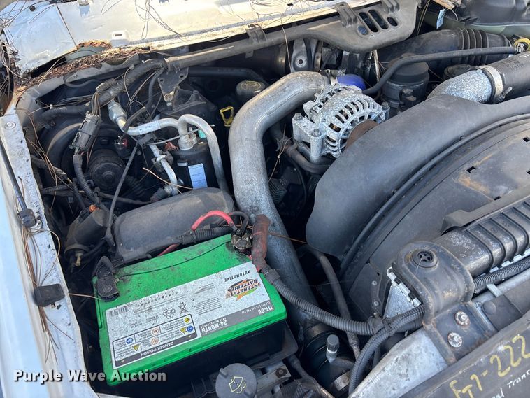 image for item DU2609 2007 Ford F450 Super Duty XL flatbed truck