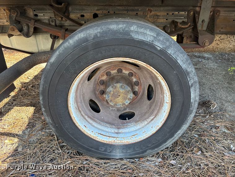 image for item DU2609 2007 Ford F450 Super Duty XL flatbed truck