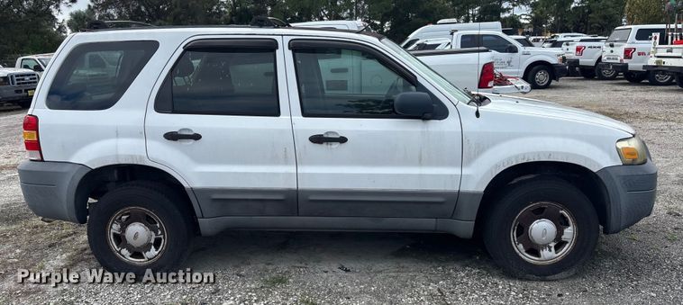 image for item DU2612 2005 Ford Escape 