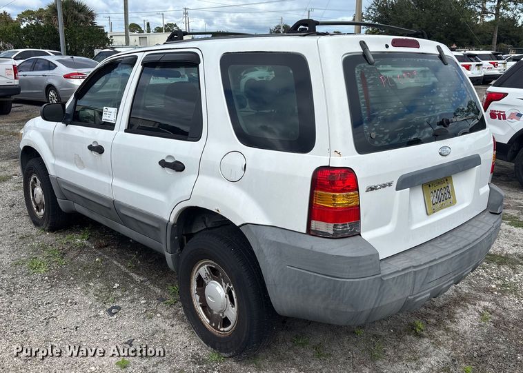 image for item DU2612 2005 Ford Escape 