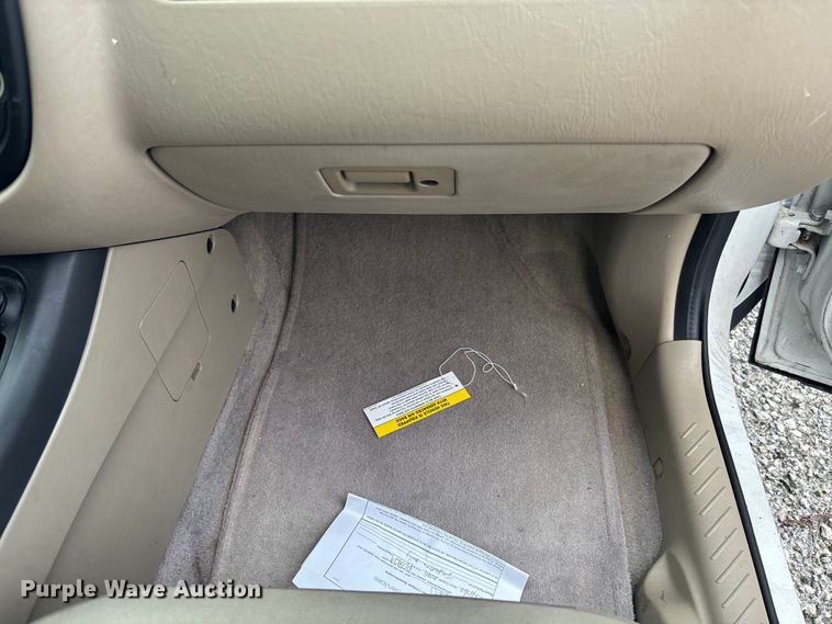 image for item DU2612 2005 Ford Escape 