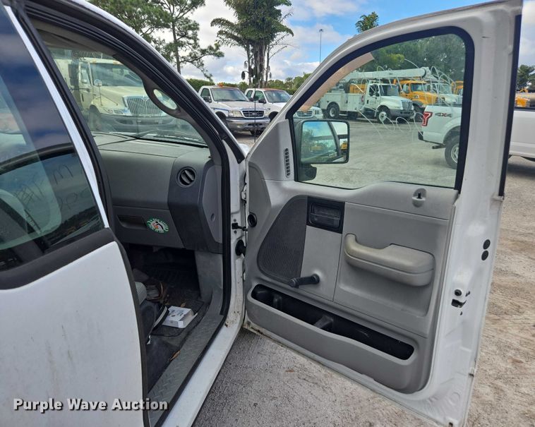 image for item DU2613 2006 Ford F150 pickup truck