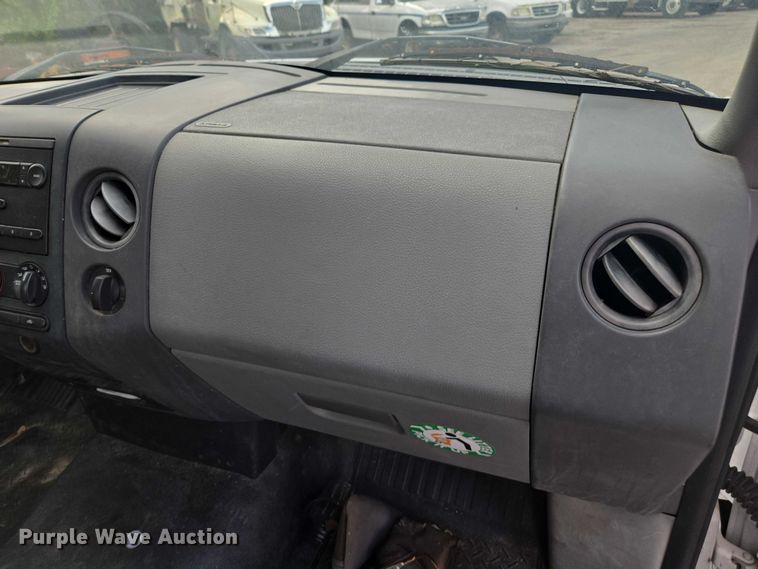 image for item DU2613 2006 Ford F150 pickup truck