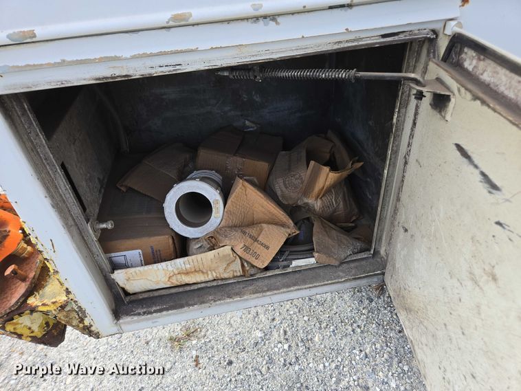 image for item DU2622 2003 Ford F450 Super Duty XL utility / service truck