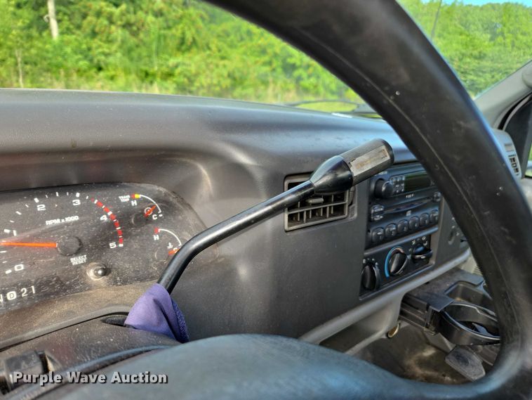 image for item DU2622 2003 Ford F450 Super Duty XL utility / service truck