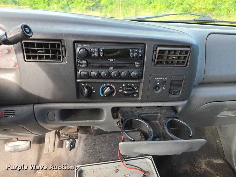 image for item DU2622 2003 Ford F450 Super Duty XL utility / service truck