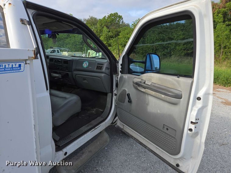 image for item DU2622 2003 Ford F450 Super Duty XL utility / service truck