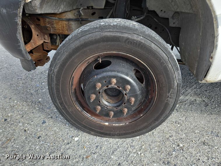 image for item DU2622 2003 Ford F450 Super Duty XL utility / service truck