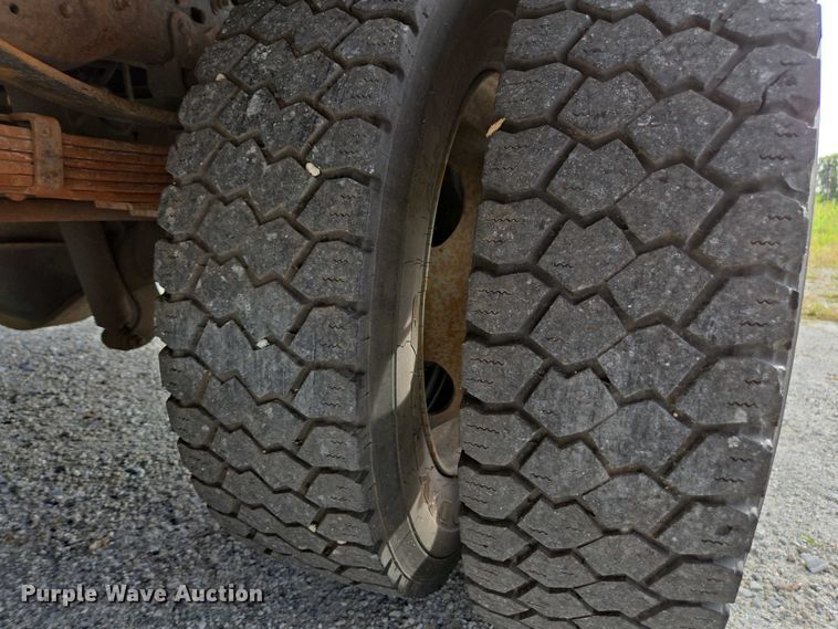 image for item DU2622 2003 Ford F450 Super Duty XL utility / service truck