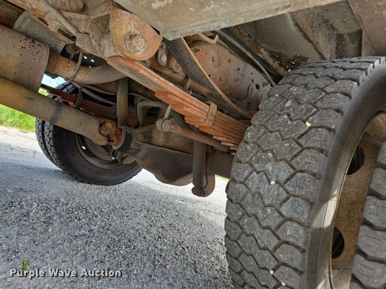 image for item DU2622 2003 Ford F450 Super Duty XL utility / service truck