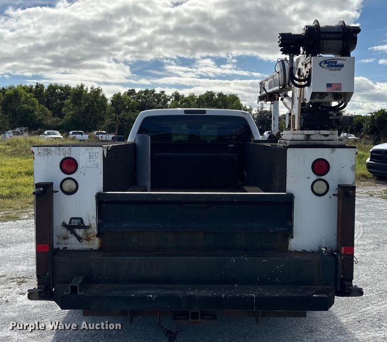 image for item DU2626 2015 Ford F550 Super Duty utility / service truck