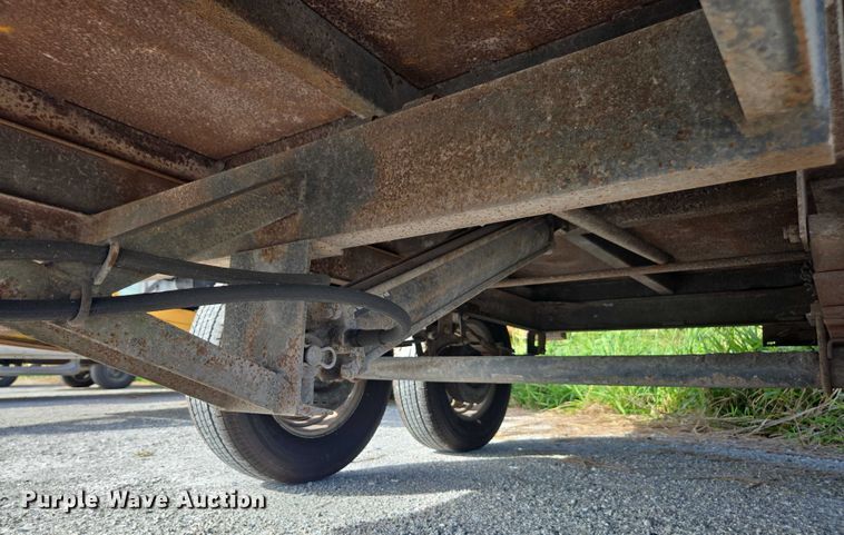 image for item DU2627 2012 U-Dump dump trailer
