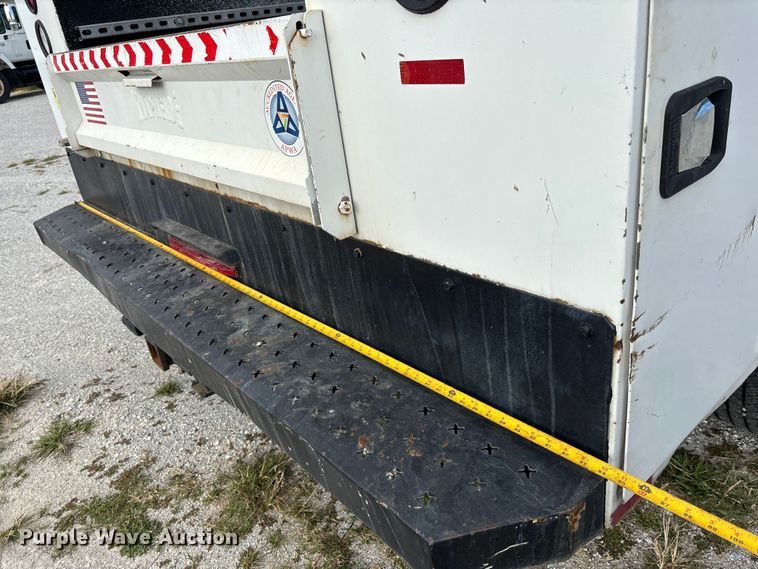 image for item DU2628 2015 Ford F350 Super Duty XL utility bed pickup truck