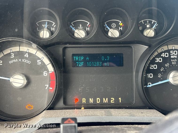 image for item DU2628 2015 Ford F350 Super Duty XL utility bed pickup truck