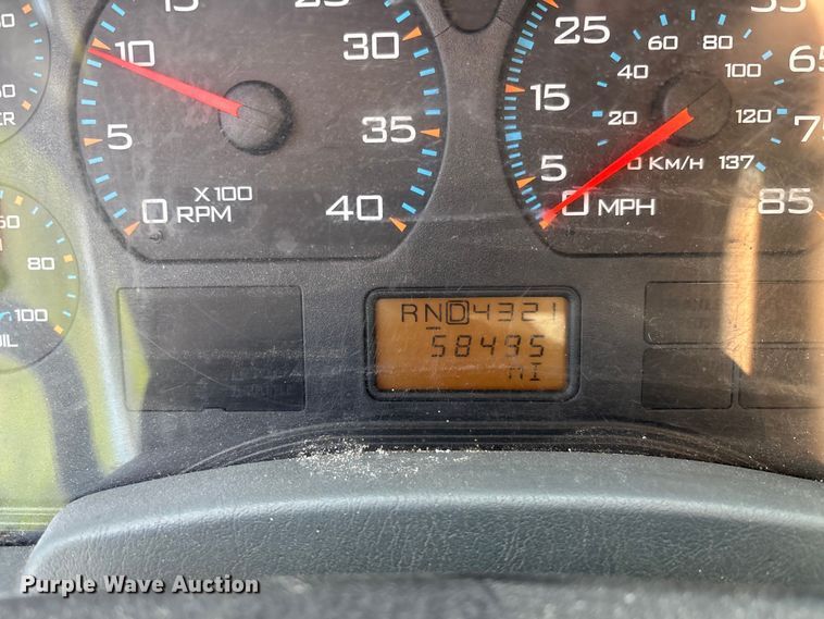 image for item DU2629 2003 International 7400 dump truck