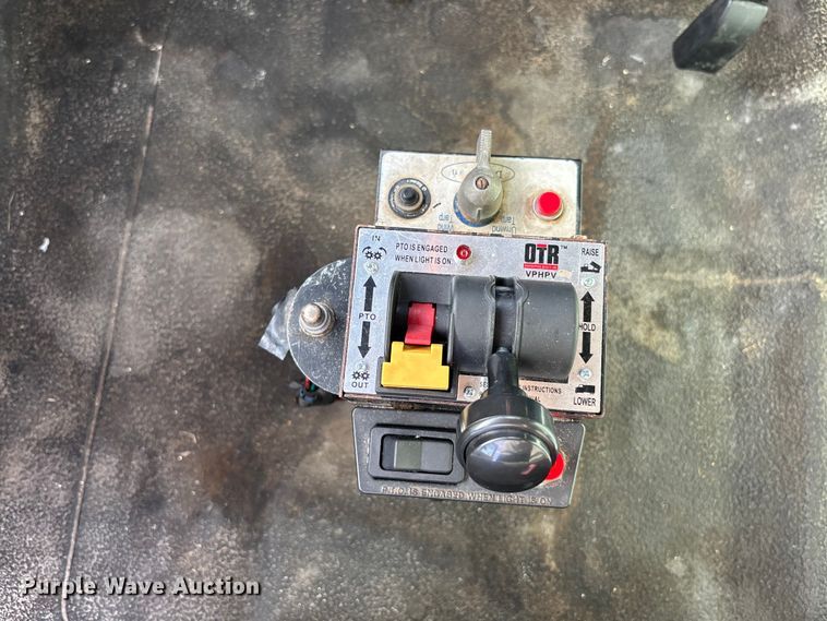 image for item DU2629 2003 International 7400 dump truck