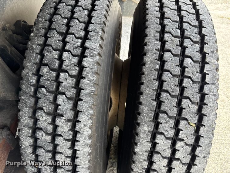 image for item DU2629 2003 International 7400 dump truck