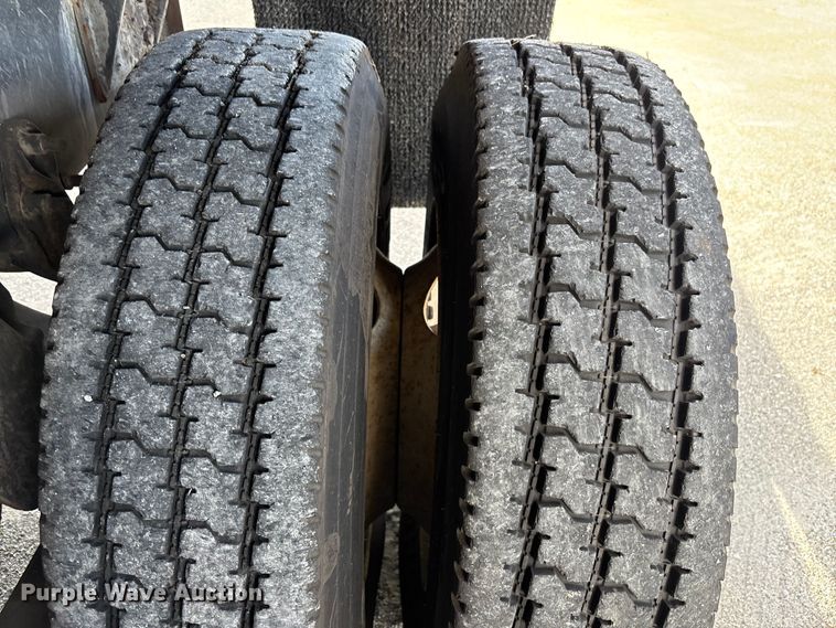 image for item DU2629 2003 International 7400 dump truck