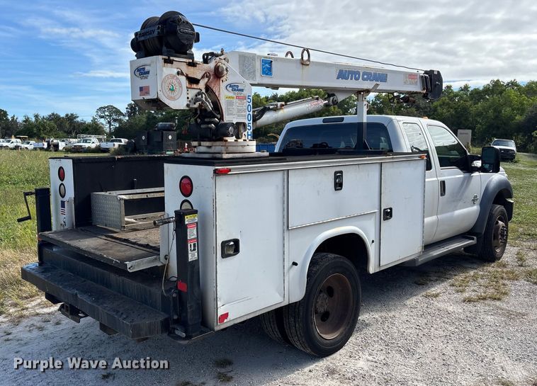 image for item DU2634 2015 Ford F550 Super Duty utility / service truck
