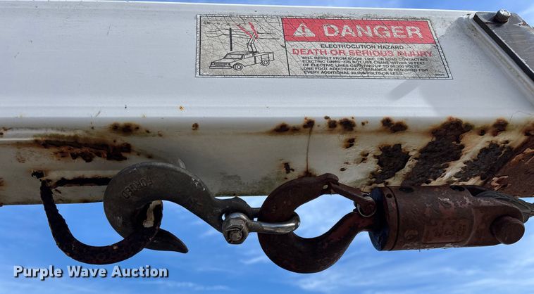 image for item DU2634 2015 Ford F550 Super Duty utility / service truck