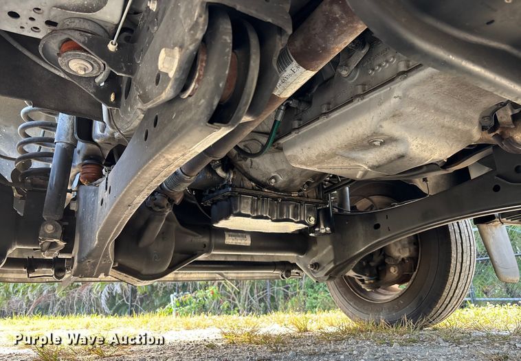 image for item DU2634 2015 Ford F550 Super Duty utility / service truck