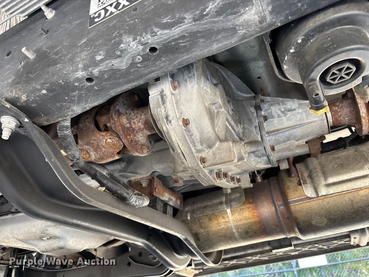 image for item DU2634 2015 Ford F550 Super Duty utility / service truck