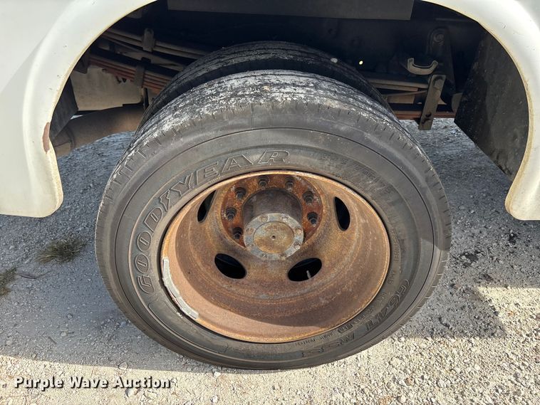 image for item DU2634 2015 Ford F550 Super Duty utility / service truck