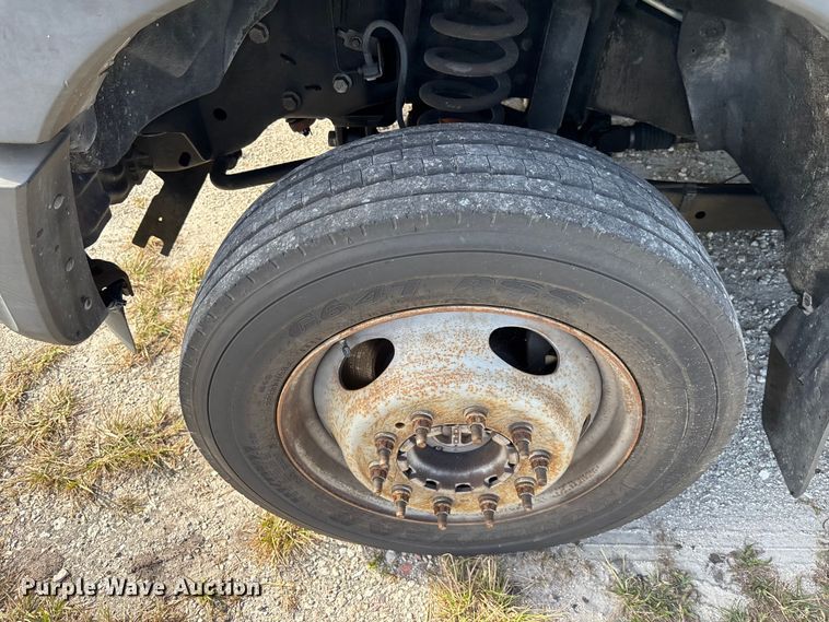 image for item DU2634 2015 Ford F550 Super Duty utility / service truck