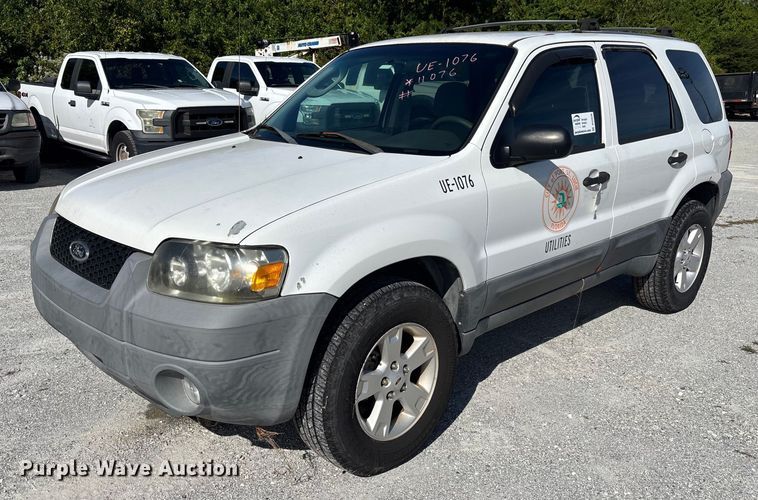 image for item DU2636 2005 Ford Escape XLT SUV