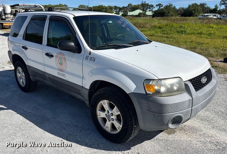 image for item DU2636 2005 Ford Escape XLT SUV