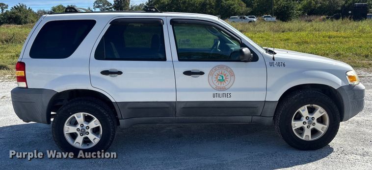 image for item DU2636 2005 Ford Escape XLT SUV