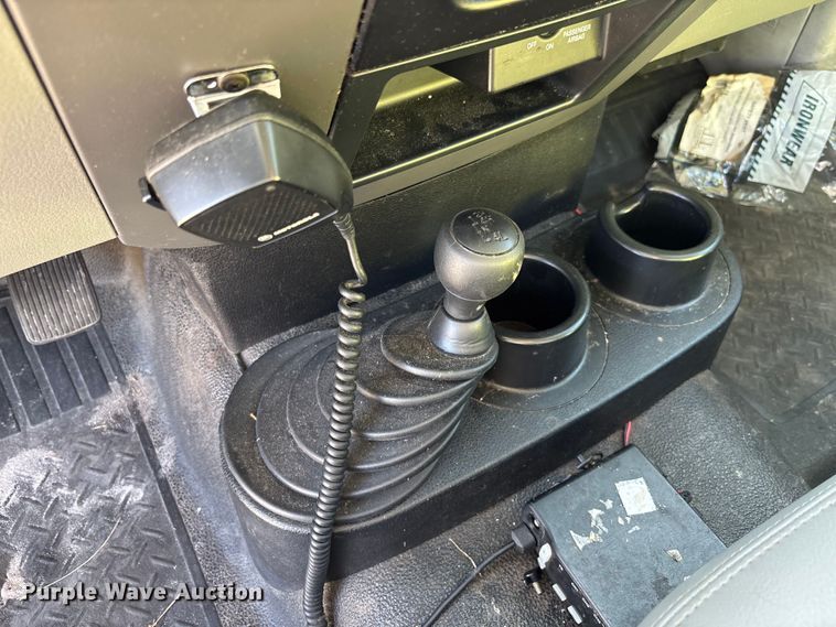 image for item DU2639 2004 Ford F150 Super Duty XL pickup truck