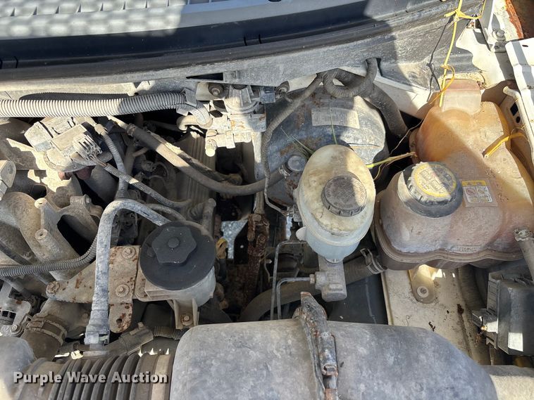 image for item DU2639 2004 Ford F150 Super Duty XL pickup truck