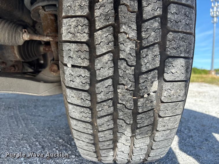 image for item DU2639 2004 Ford F150 Super Duty XL pickup truck