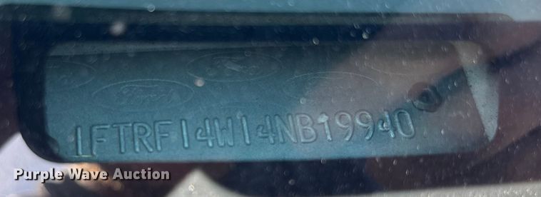 image for item DU2639 2004 Ford F150 Super Duty XL pickup truck