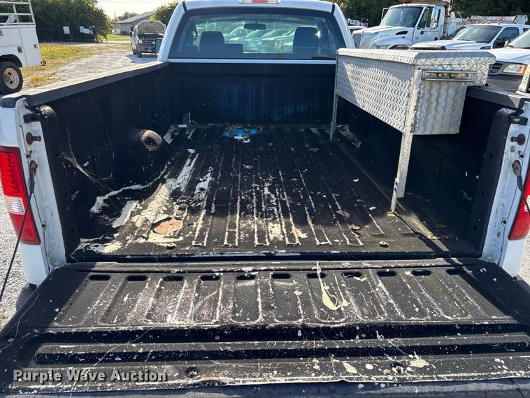 image for item DU2645 2006 Ford F150 Super Duty XL pickup truck