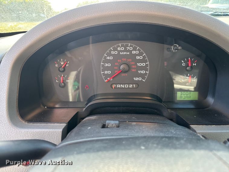 image for item DU2645 2006 Ford F150 Super Duty XL pickup truck