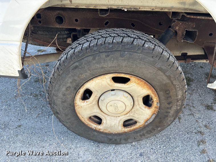 image for item DU2645 2006 Ford F150 Super Duty XL pickup truck