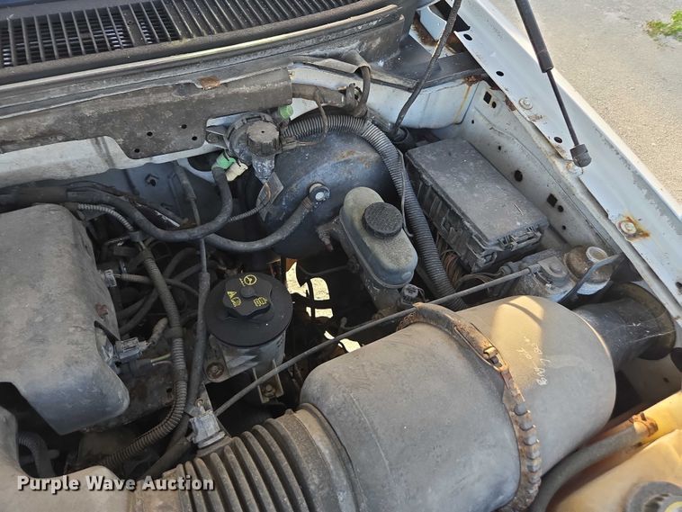 image for item DU2649 2003 Ford F150 Ext. Cab pickup truck